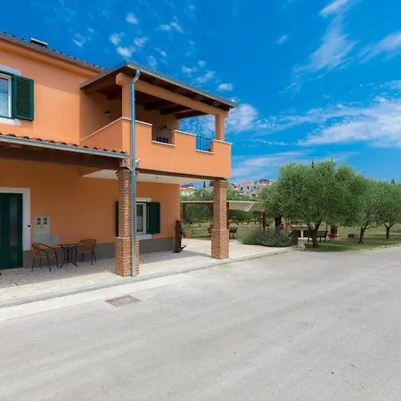 Appartamento Apartman Sani *